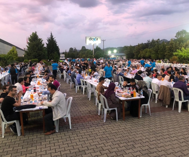 Çanakçı Ailesinin iftarında buluştular